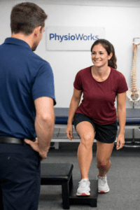 Fat pad syndrome physiotherapy step-down knee alignment assessment