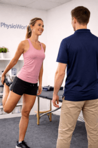 physiotherapist observing quadriceps stretch for muscle pain